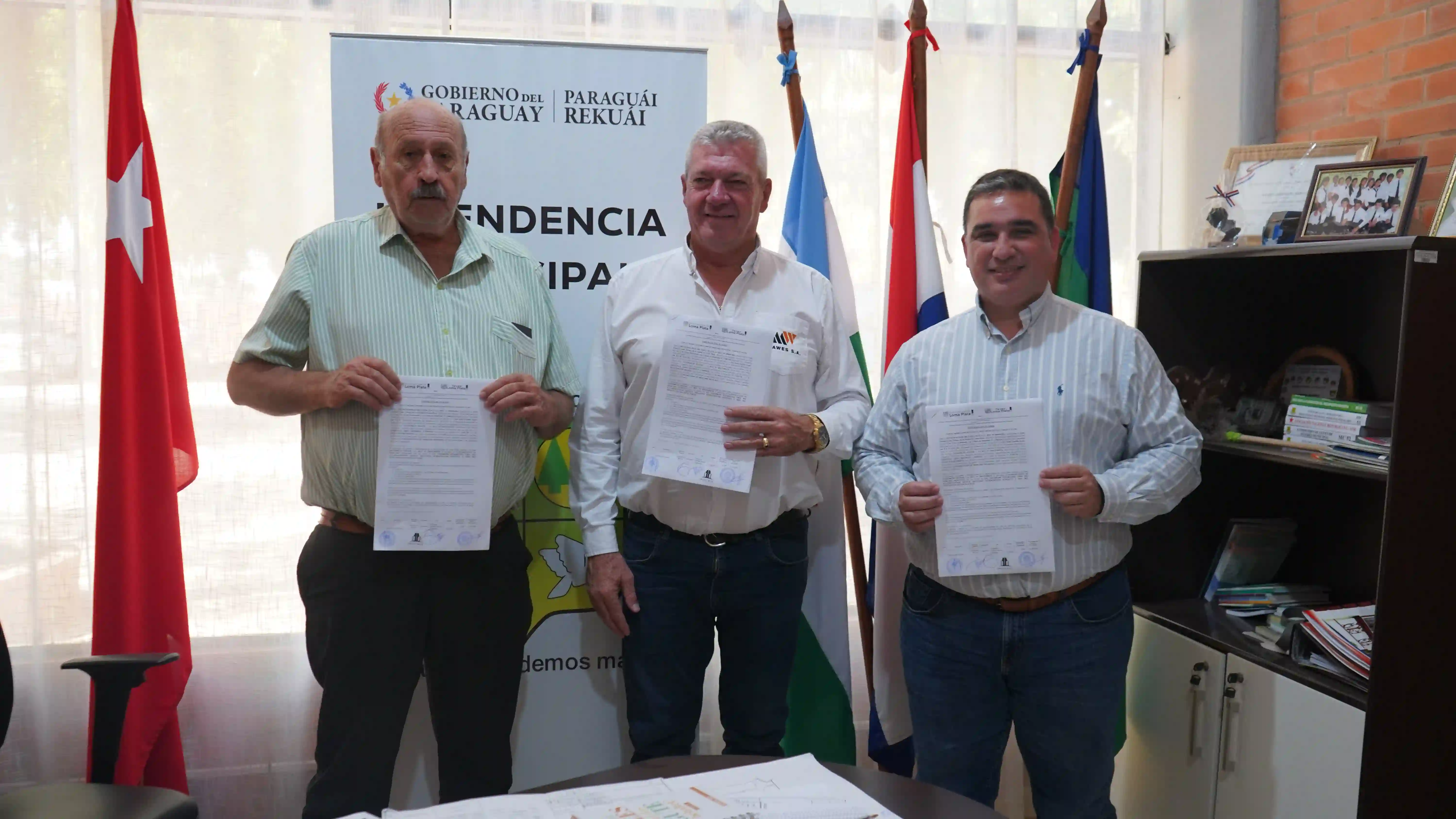 Firma de Contrato para la Ejecución del Mercado Municipal de Loma Plata.