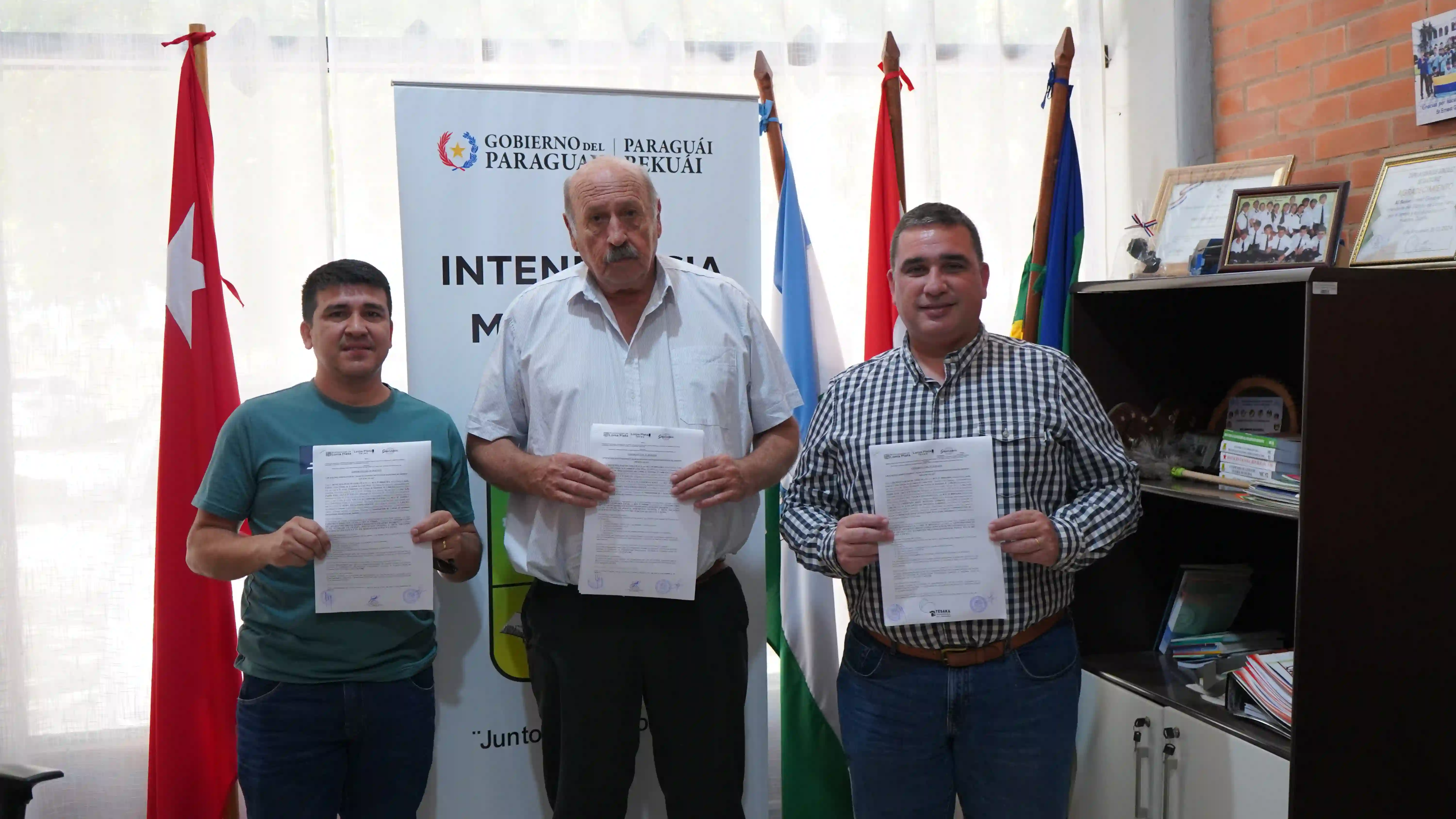 FIRMA DE CONTRATO DE LA CONSTRUCCIÓN DE 7 AULAS EN DIFERENTES INSTITUCIONES EDUCATIVAS DEL DISTRITO